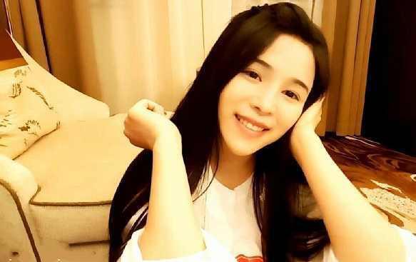 斗鱼tv游戏女主播被骂后割腕_斗鱼挨骂主播_斗鱼杀手被骂哭