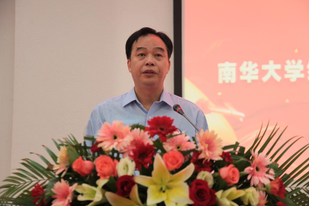 南华经让王篇这套书共有多少本_妃不二嫁弃妃本王要你书包网_妾本温雅书书网